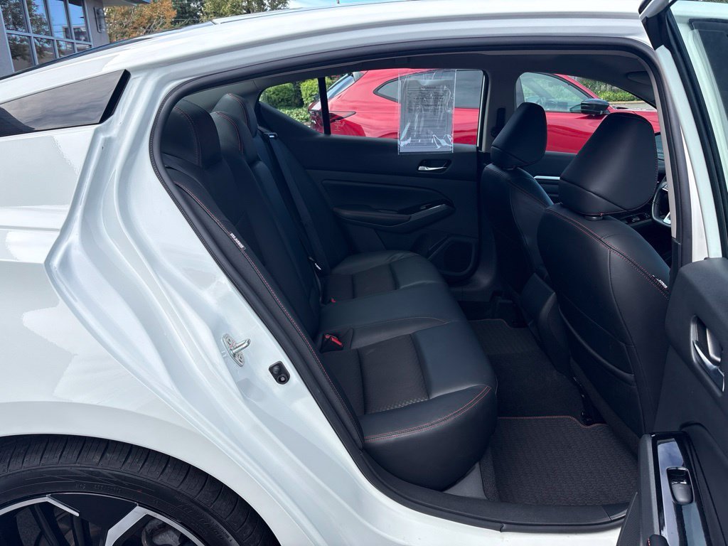 Used 2024 White Nissan 2.5 SR image 26
