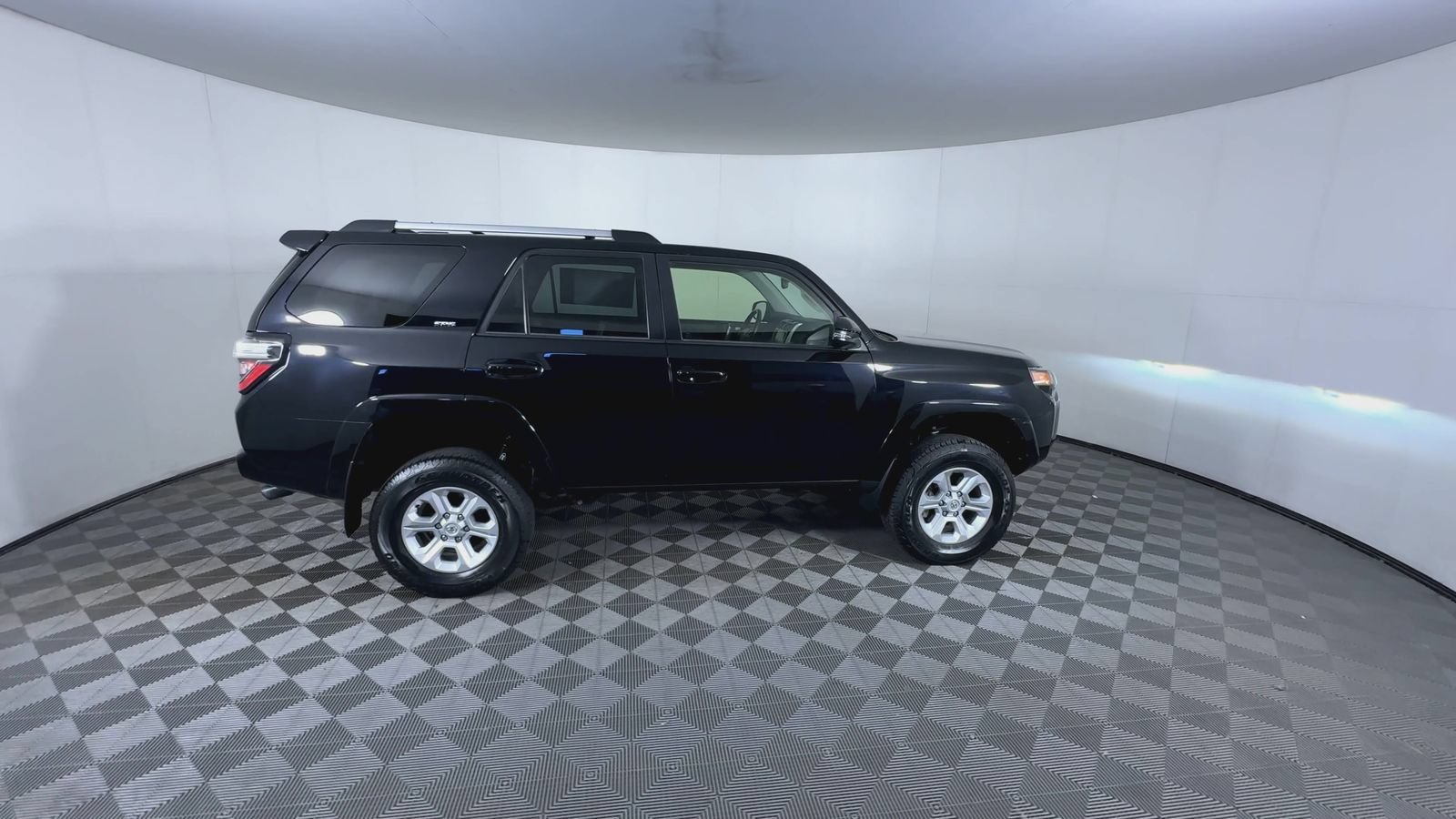 Used 2023 Black Toyota SR5 Premium image 9