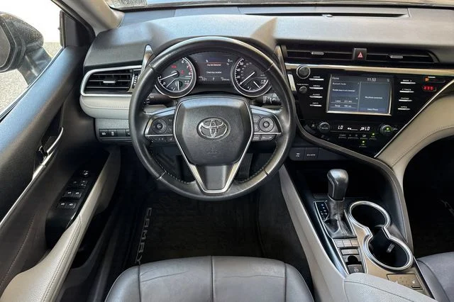 Used 2018 Brown Toyota XLE image 16