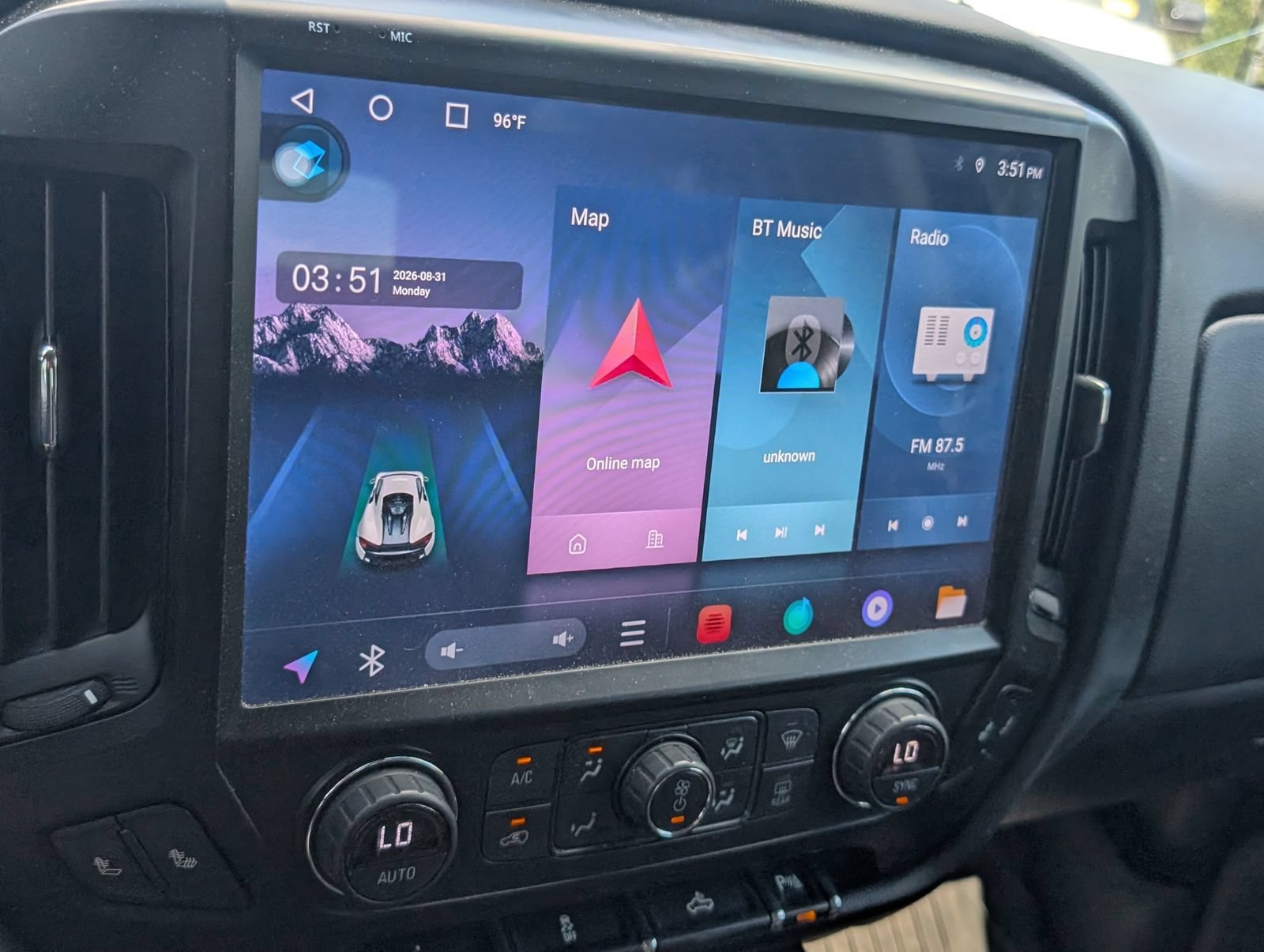 Used 2018 BLACK Chevrolet LT image 15