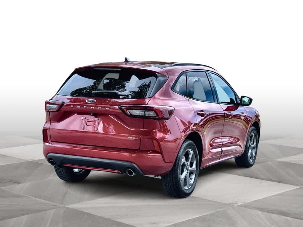 Used 2023 Rapid Red Metallic Tinted Clearcoat Ford ST-Line image 8