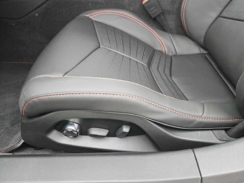 New 2027 Pitch Gray Metallic Chevrolet 2LT image 18