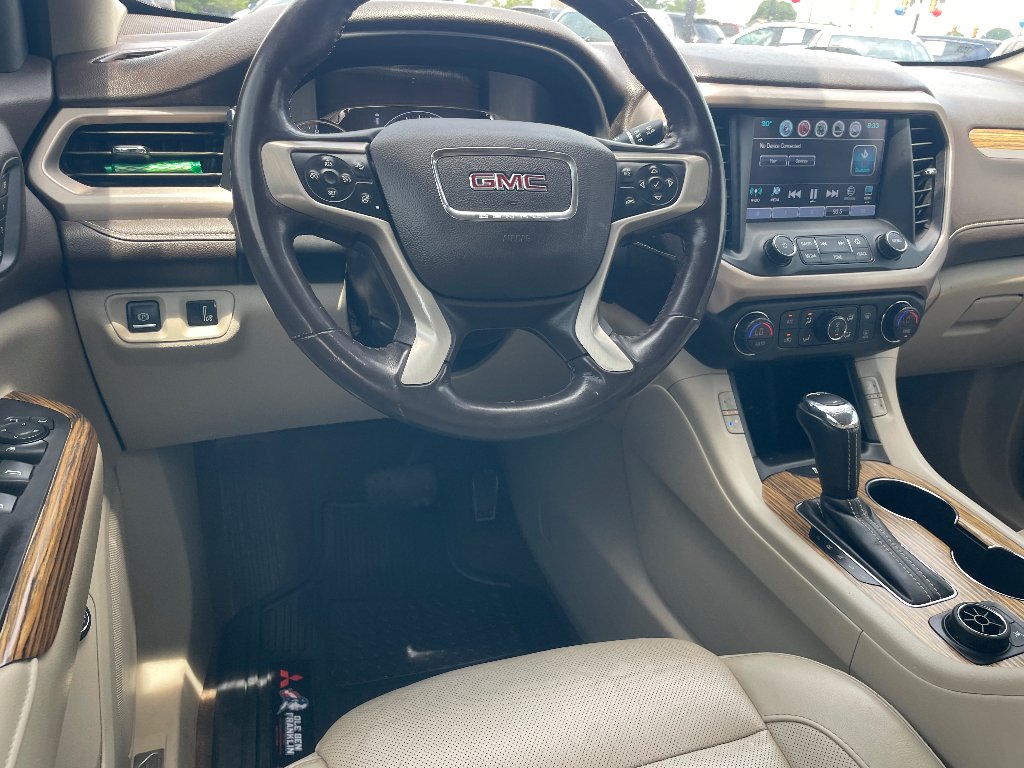 Used 2019 Red Quartz Tintcoat GMC Denali image 2