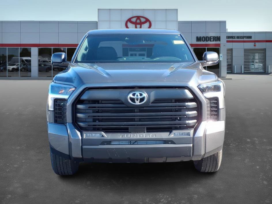2026 Toyota Tundra SR5 - Photo 2