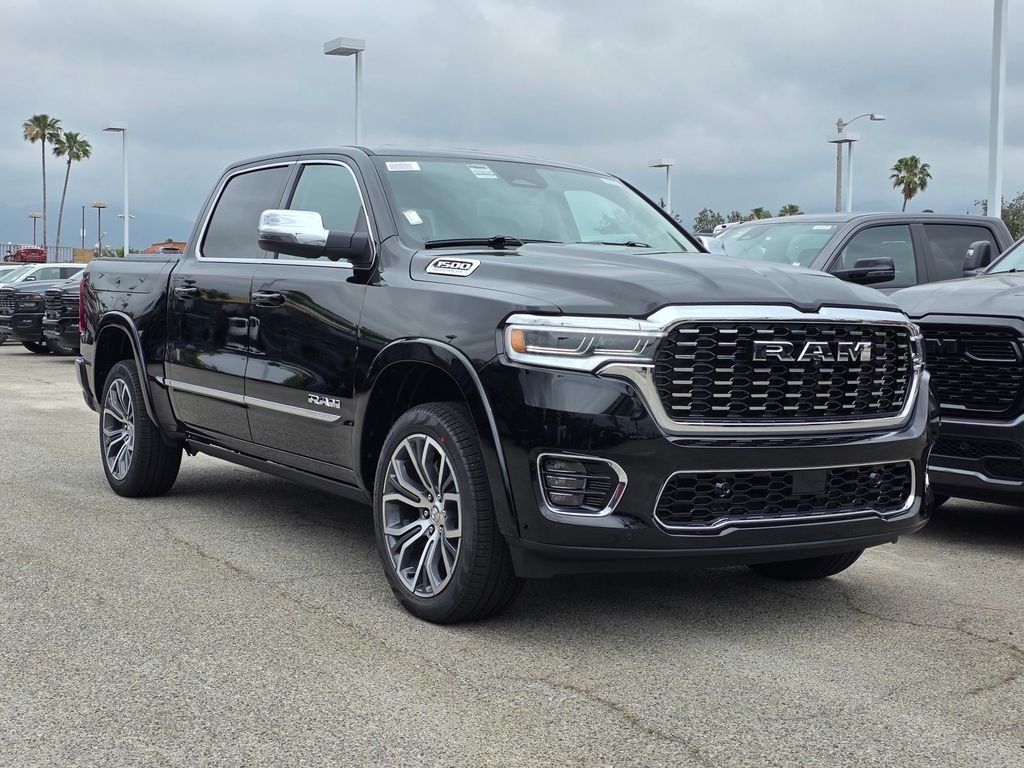 Diamond Black Crystal Pearl-Coat Exterior Paint 2026 RAM 1500 Tungsten Crew Cab 4WD Pickup Truck Four-Wheel Drive