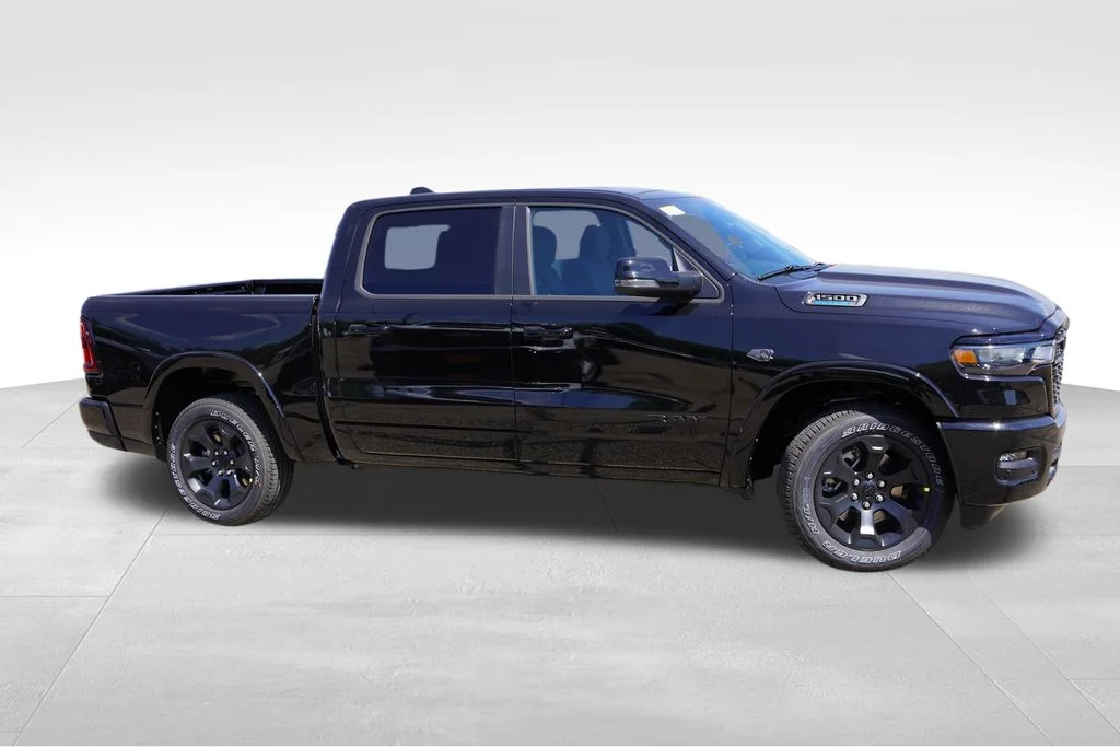 New 2027 Diamond Black Crystal Pearl-Coat Exterior Paint RAM Big Horn image 2