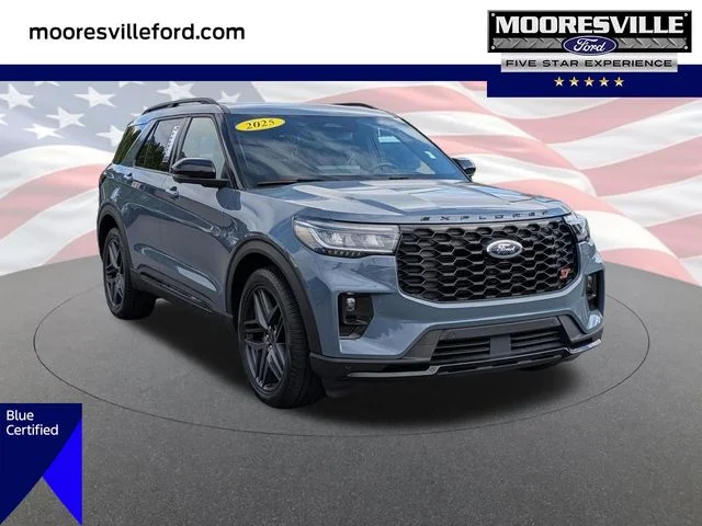 Used 2025 Blue Ford ST image 1