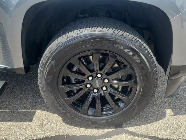 Certified Used 2022 Satin Steel Metallic GMC Elevation image 9