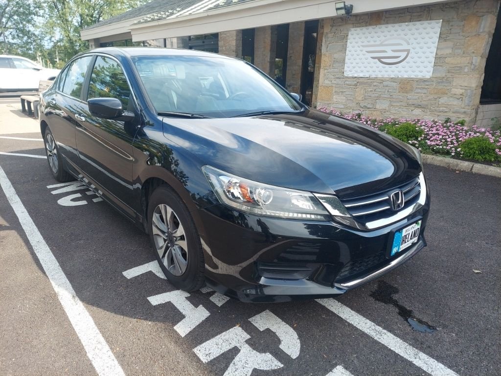 Used 2013 Crystal Black Pearl Honda LX image 4