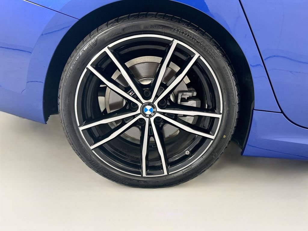 Used 2020 Blue Metallic BMW 330i image 32