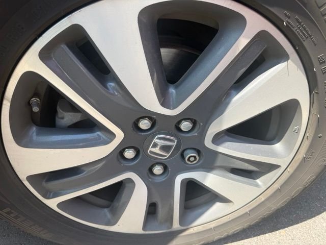 Used 2016 Crystal Black Pearl Honda Touring Elite image 11