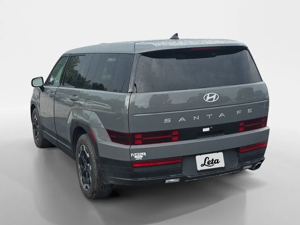 Used 2025 Gray Hyundai SE image 6