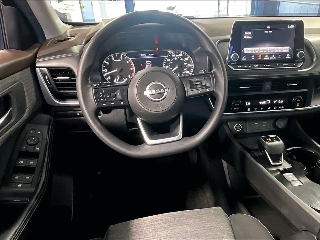 Used 2023 Black Nissan SV image 18