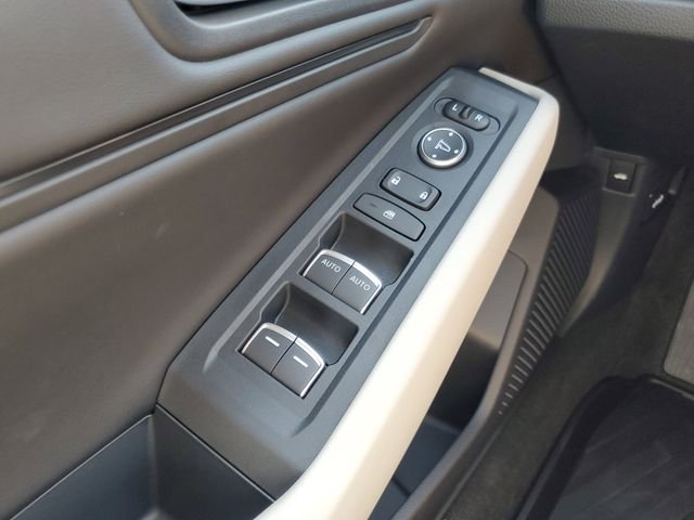 2025 Honda Accord SE - Photo 28