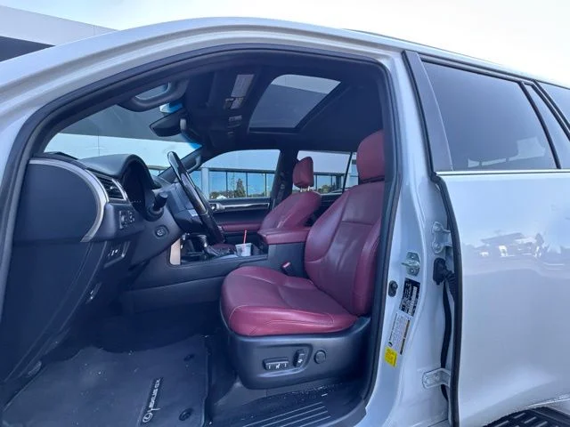 Used 2020 White Lexus 460 image 9