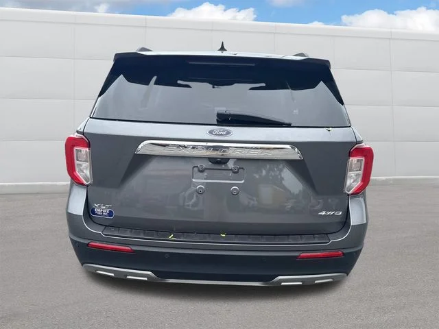 Used 2022 Gray Ford XLT image 4