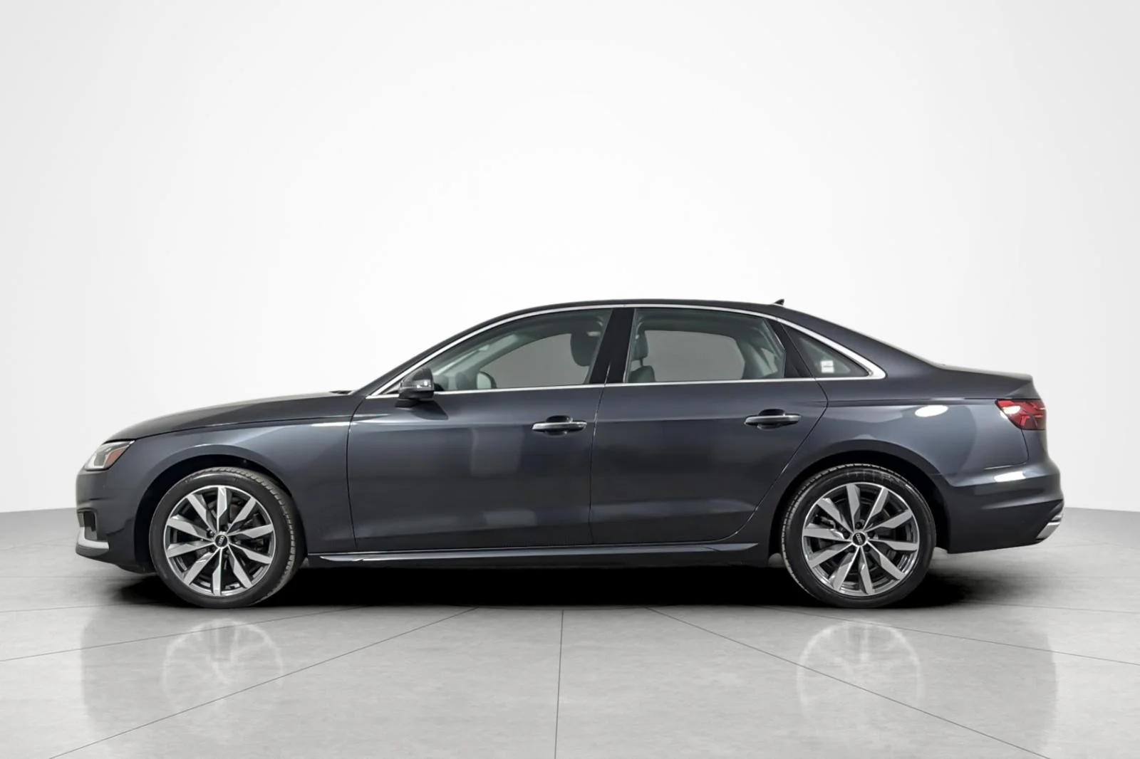 Used 2023 Manhattan Gray Metallic Audi Premium 40 TFSI quattro image 2