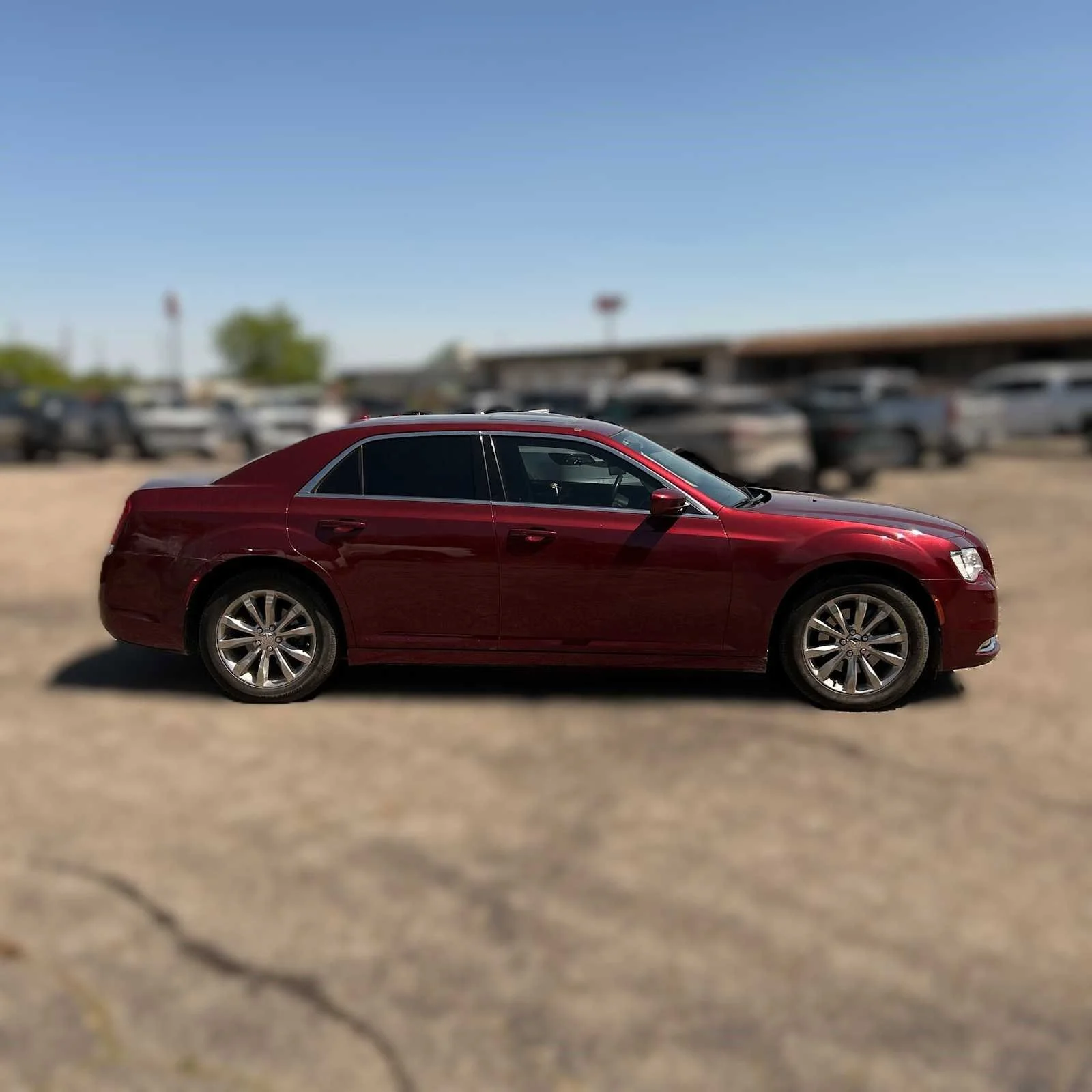 Used 2017 Velvet Red Pearlcoat Chrysler Limited image 6