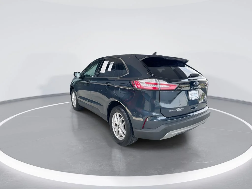 Used 2023 Blue Ford SEL image 6