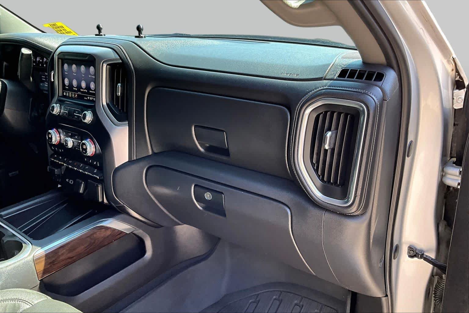 Used 2019 Quicksilver Metallic GMC SLT image 17