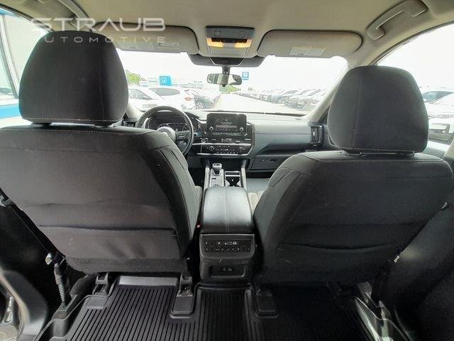 Used 2022 Gun Metallic Nissan SV image 39