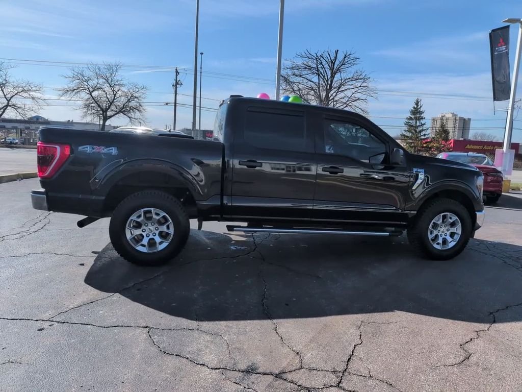 Used 2023 Black Ford XLT image 4