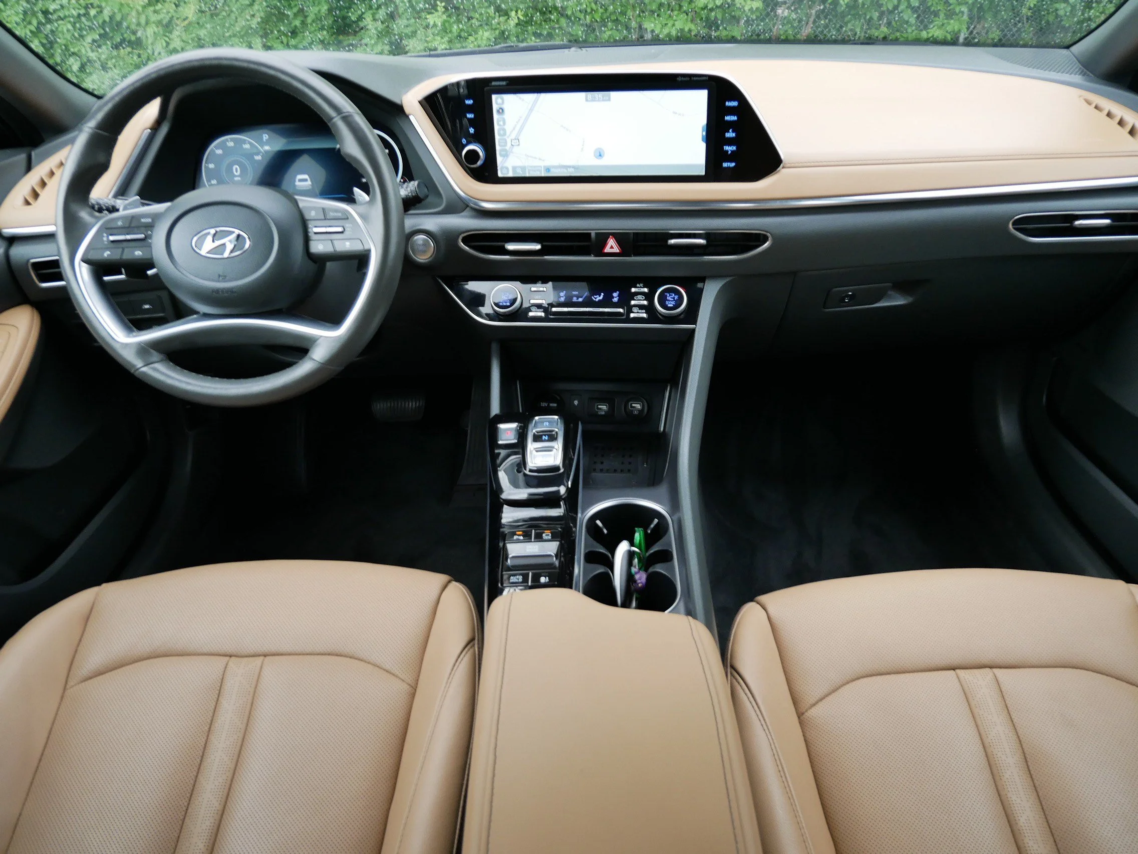 Used 2021 Phantom Black Hyundai Limited image 10