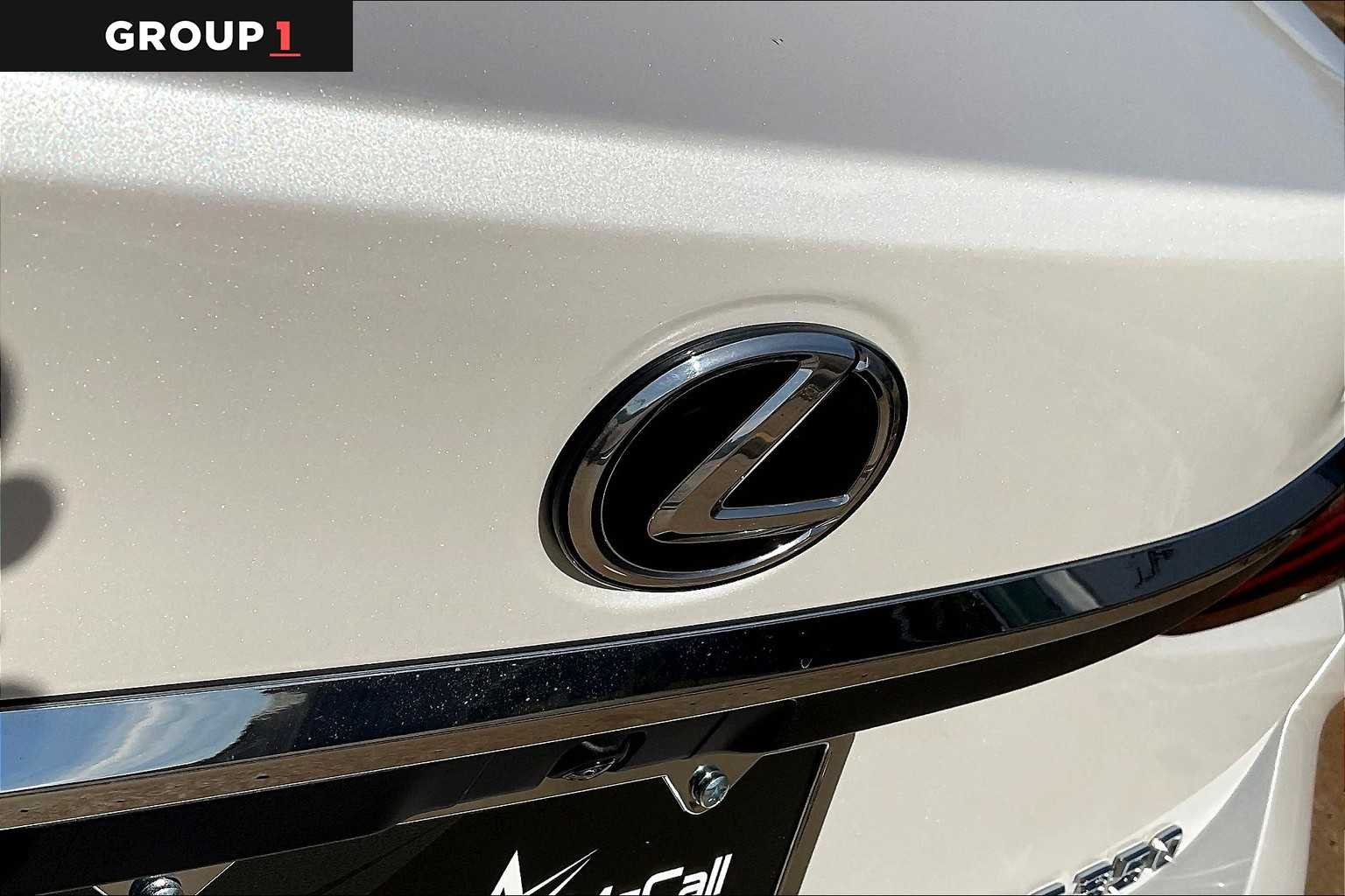 Used 2023 Eminent White Pearl Lexus  image 31