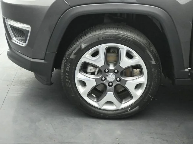 Used 2020 Granite Crystal Clearcoat Metallic Jeep Limited image 35