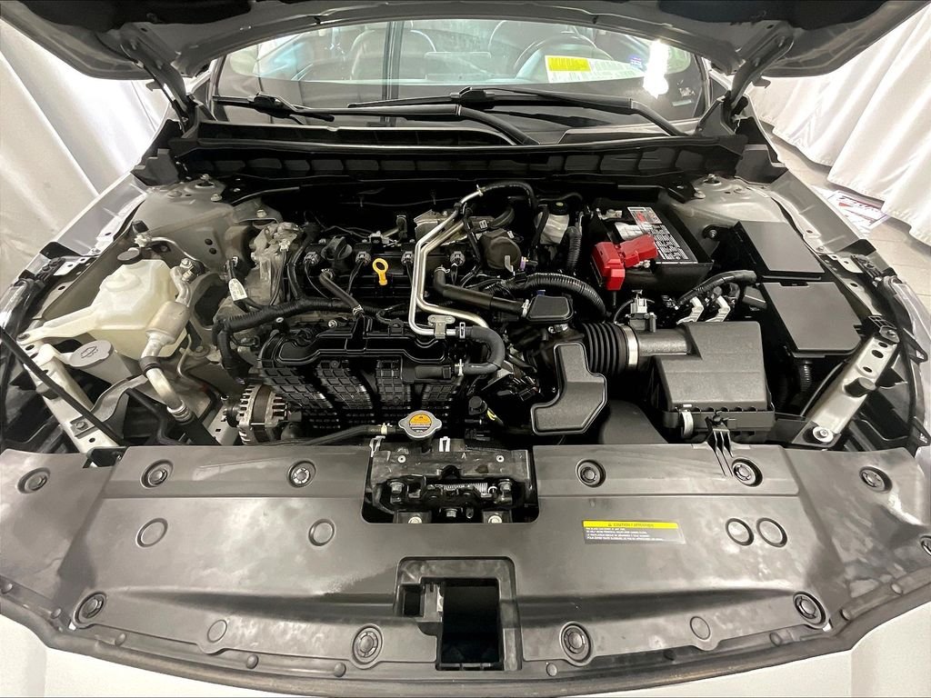 Used 2023 Silver Nissan 2.5 SR image 29