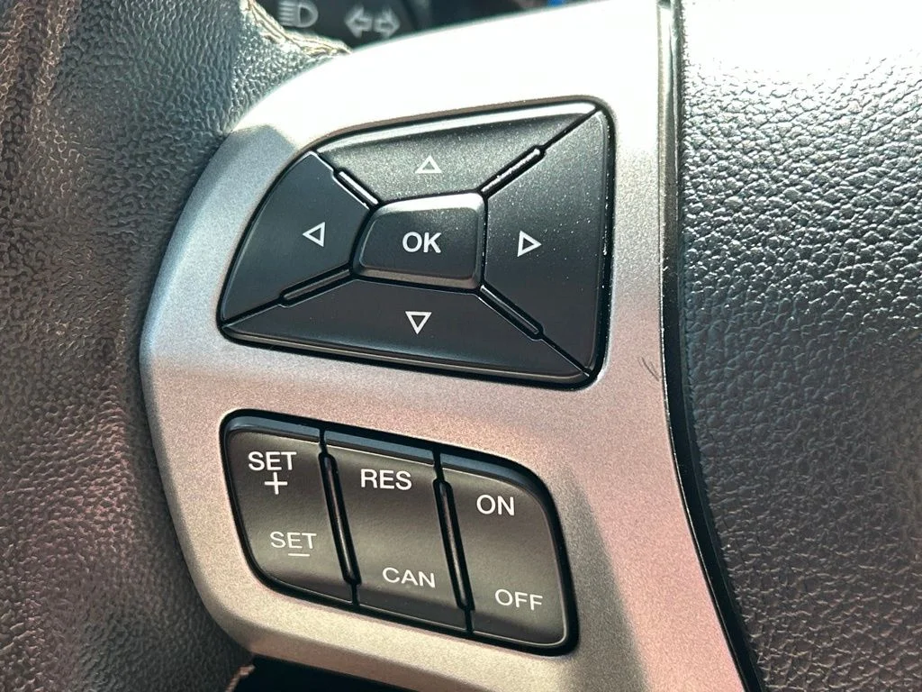 Used 2023 Gray Metallic Ford XLT image 20