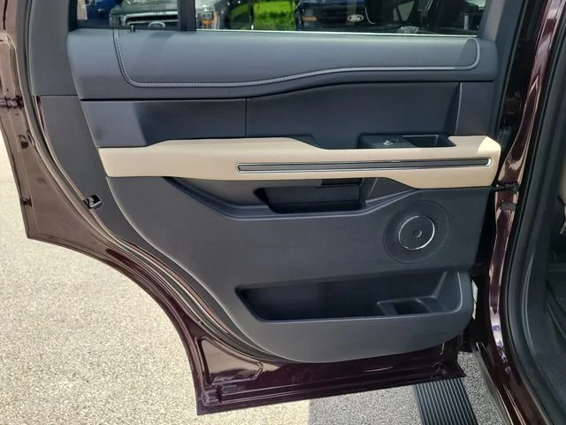 Used 2024 Red Ford XLT image 13