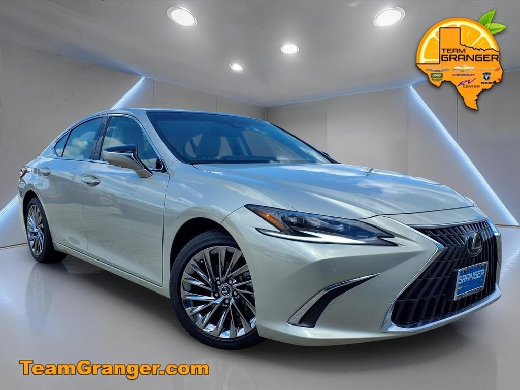 Used 2025 Beige Lexus 350 Ultra Luxury image 1