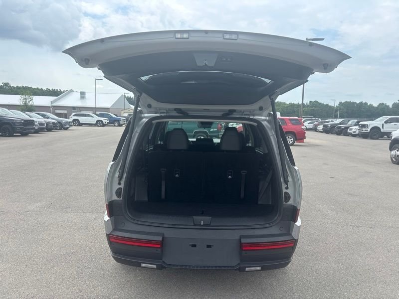 Used 2024 Silver Hyundai SEL image 9