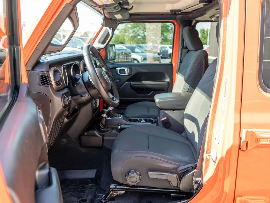 Used 2018 Orange Jeep Unlimited Sport S image 11