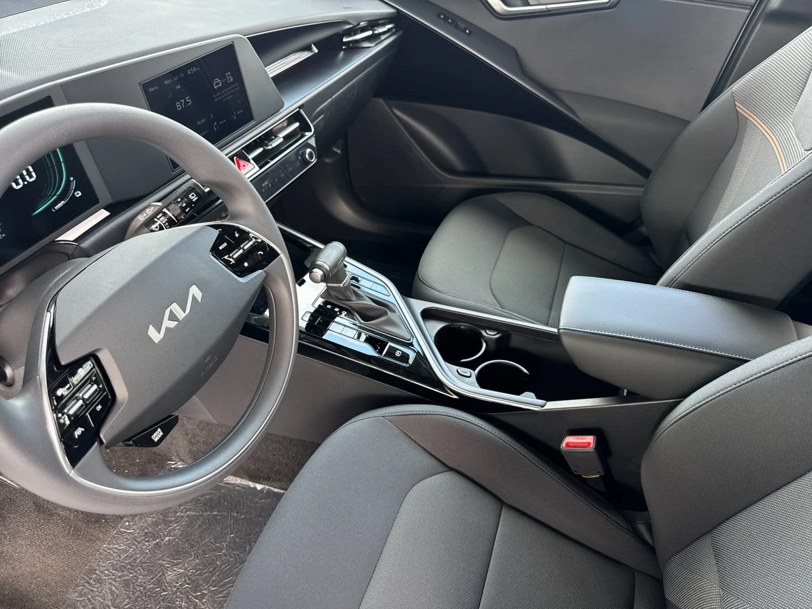 New 2026 White Kia LX image 9