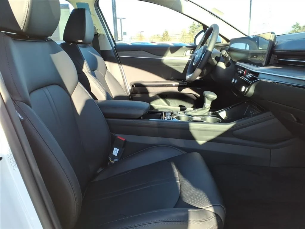 2026 Kia K5 EX - Photo 7