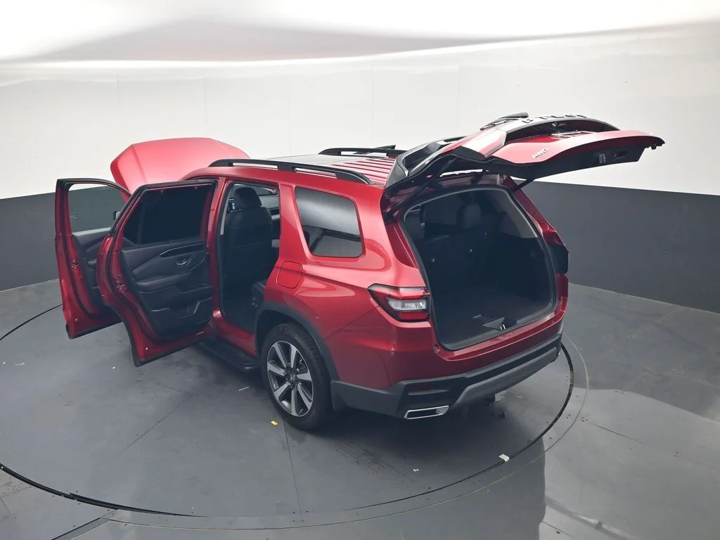 Used 2024 Radiant Red Metallic II Honda Touring image 42