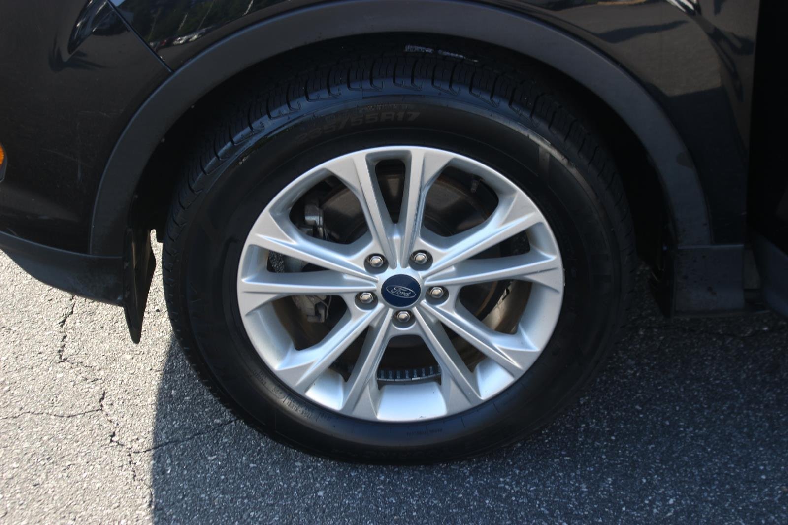 Used 2019 Black Ford S image 33