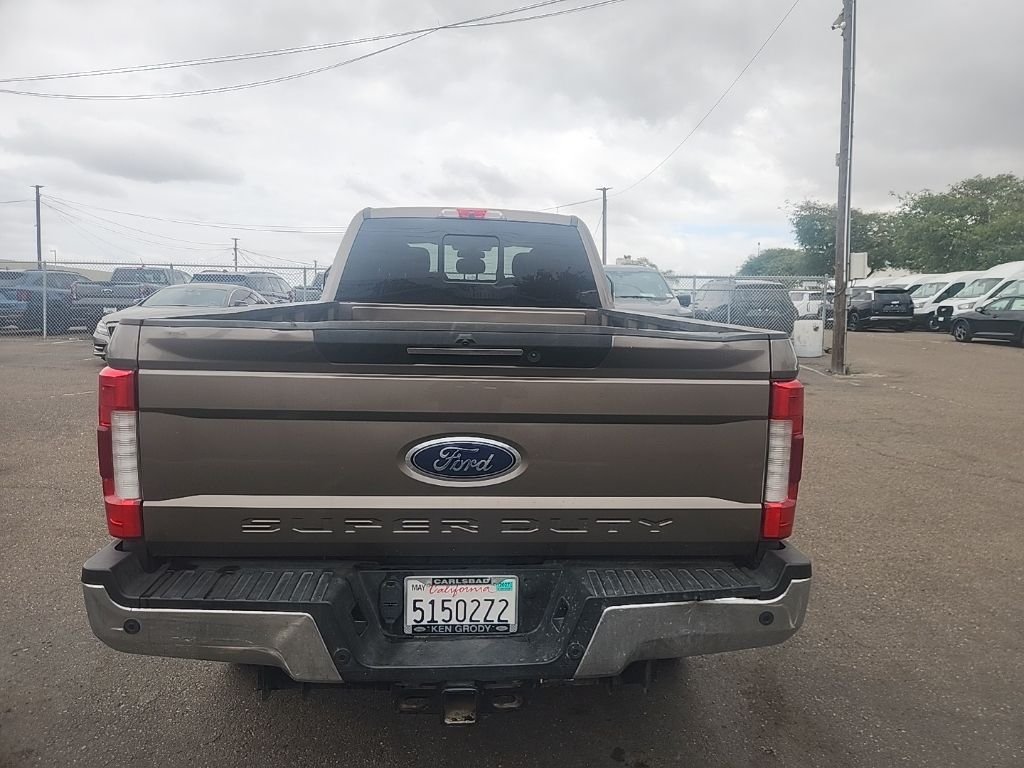 Used 2019 Gray Ford Lariat image 11