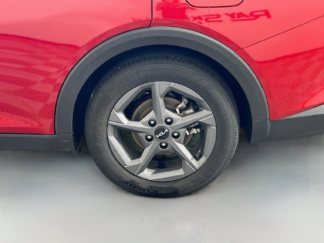 2025 Kia K4 LXS - Photo 33