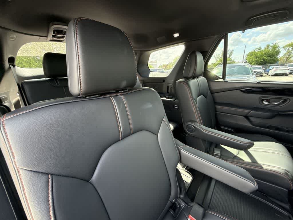 Used 2025 Lunar Silver Metallic Honda TrailSport image 26