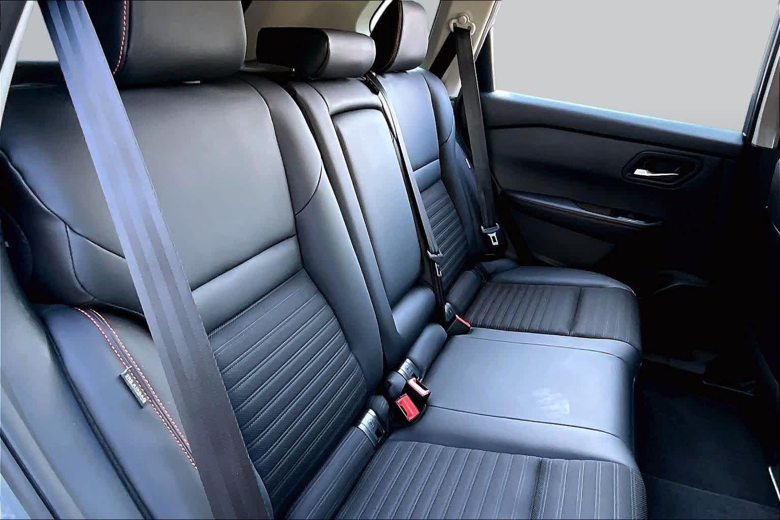 Used 2026 Boulder Gray Pearl Nissan Rock Creek image 19