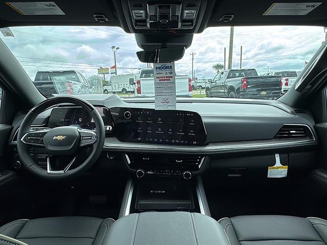 2027 Chevrolet Suburban Premier - Photo 11