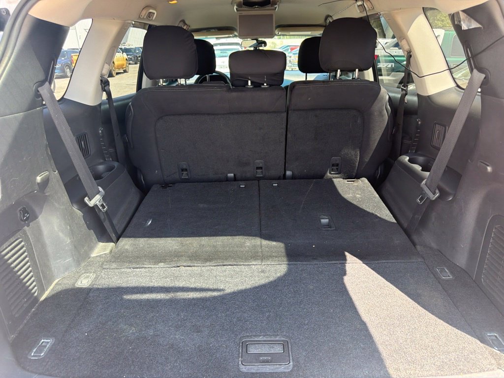 Used 2015 Silver Nissan S image 21