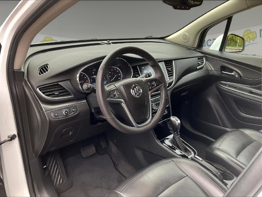 Used 2017 White Buick Essence image 8