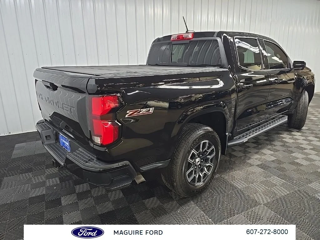 Used 2023 Black Chevrolet Z71 image 12