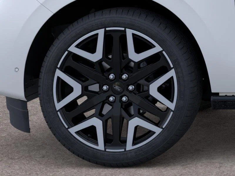 New 2026 Star White Metallic Tri-Coat Ford MAX Platinum® image 19