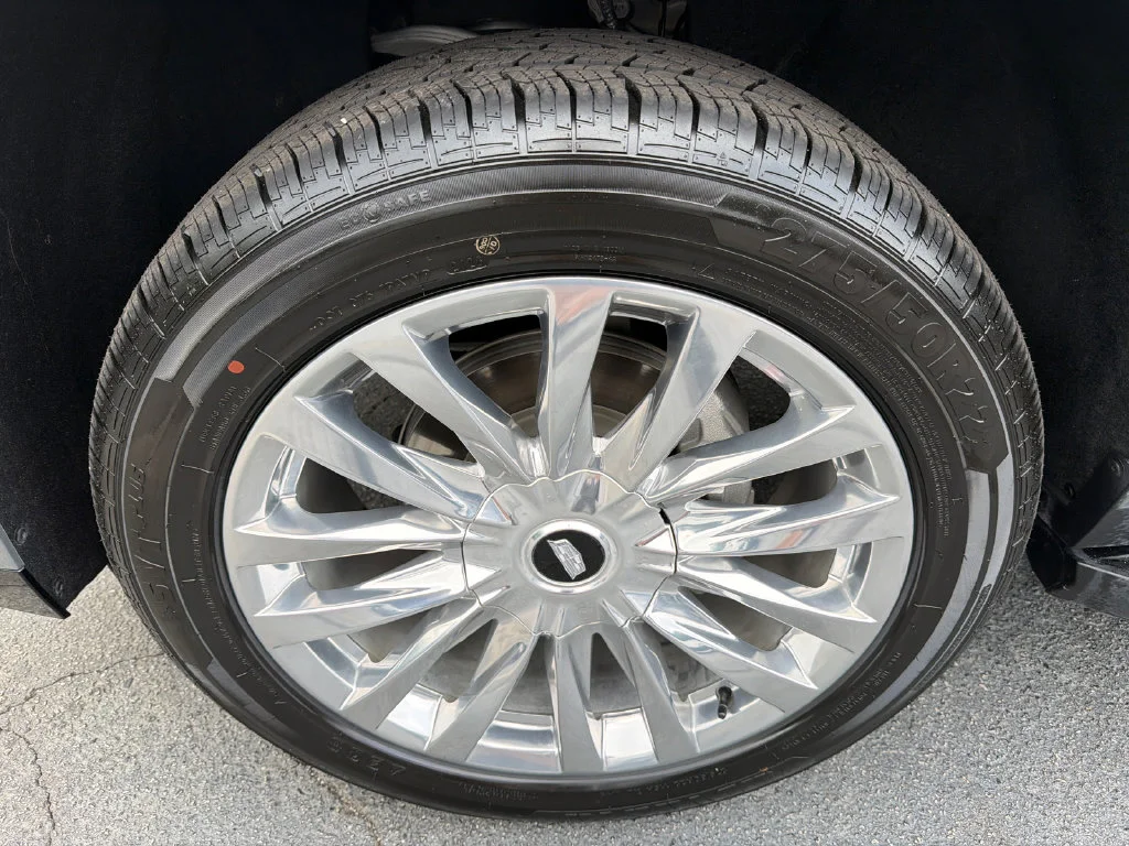 Used 2024 Silver Cadillac Premium Luxury image 11