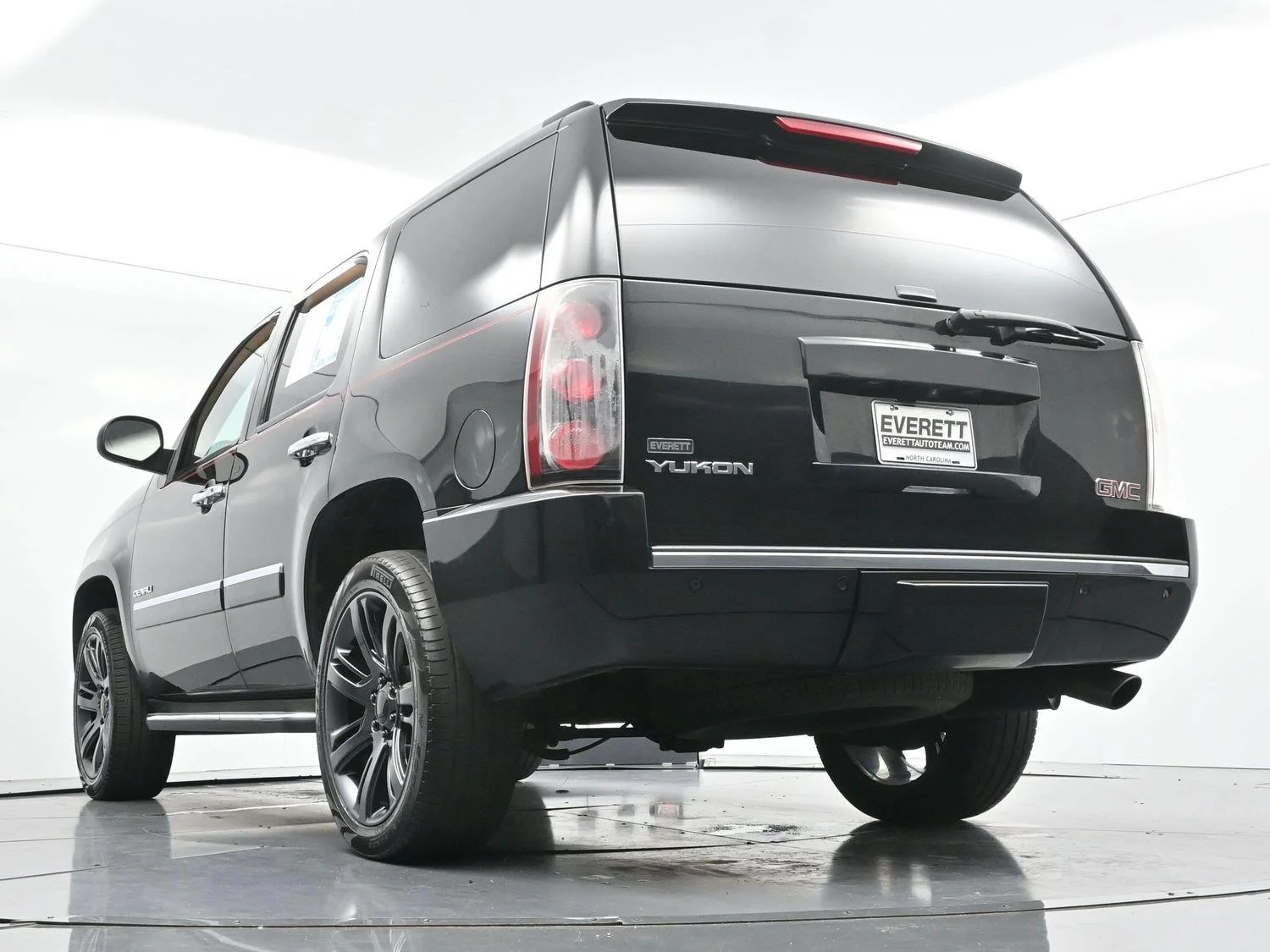 Used 2014 ONYX BLACK GMC Denali image 54